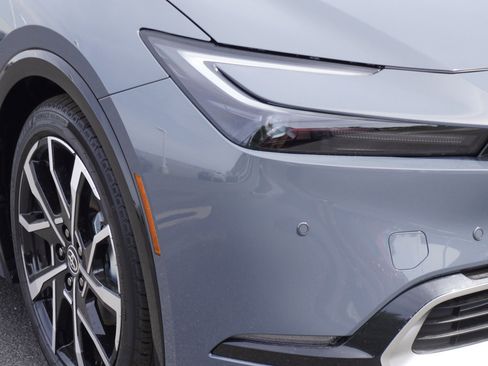 New 2026 Toyota Prius Plug-In Hybrid image 3