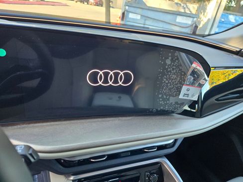 Used 2025 Audi Q5 Premium Plus w/ Premium Plus AWD/4WD image 21