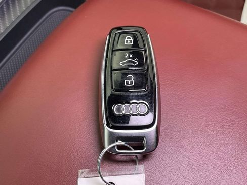 Used 2025 Audi SQ8 Premium Plus w/ 23" Wheel Package AWD/4WD image 45