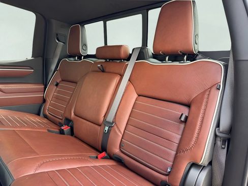 New 2026 GMC Sierra 1500 Denali Ultimate AWD/4WD image 13