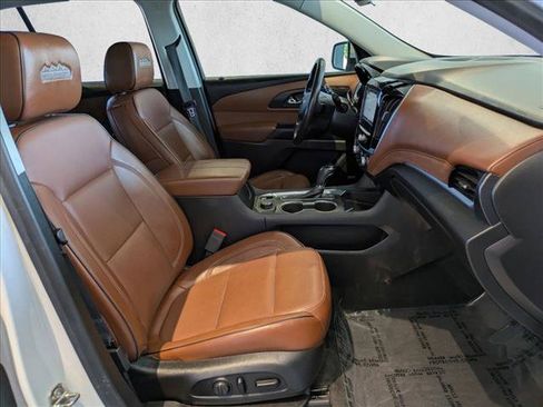 Used 2019 Chevrolet Traverse High Country w/ LPO, 'HIT The Road' Package AWD/4WD image 20