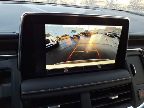 Used 2023 GMC Yukon SLT image 33