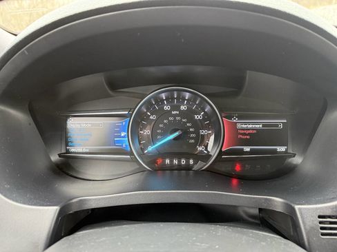 Used 2018 Ford Explorer XLT w/ Equipment Group 202A image 12