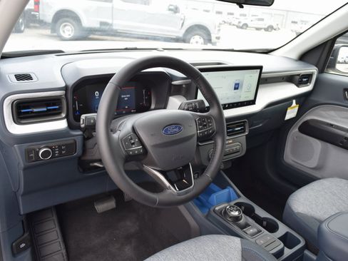 New 2025 Ford Maverick XLT w/ XLT Luxury Package image 17