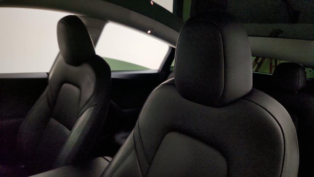 Used 2024 Tesla Model Y 2WD image 45