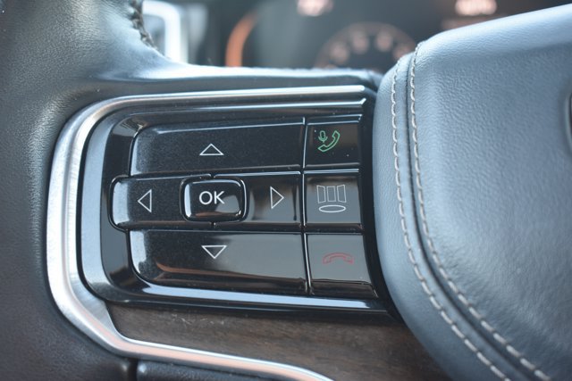 Used 2023 Jeep Grand Wagoneer Series II AWD/4WD image 25