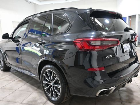 Used 2019 BMW X5 xDrive50i w/ M Sport Package image 3