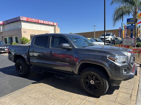 Used 2022 Toyota Tacoma SR5 image 9
