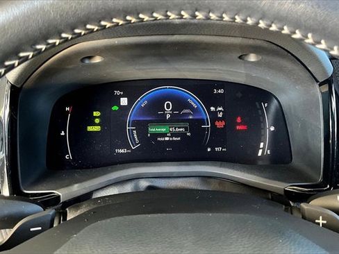 Used 2025 Toyota Camry SE image 12