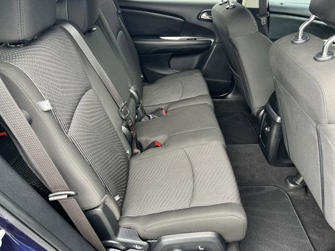 Used 2020 Dodge Journey SE image 15