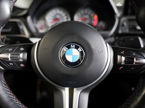 Used 2018 BMW M4 Coupe RWD image 14