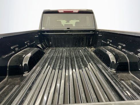 Used 2024 Chevrolet Silverado 1500 LT AWD/4WD image 30