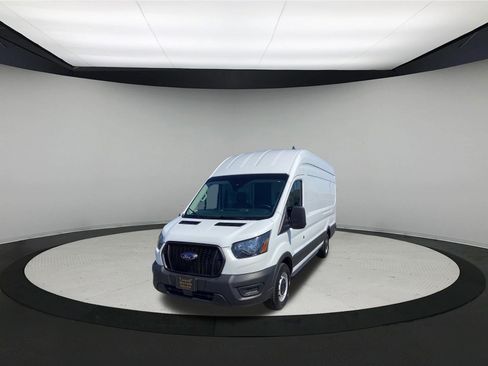 Used 2024 Ford Transit 250 148 High Roof Extended w/ Load Area Protection Package RWD image 4