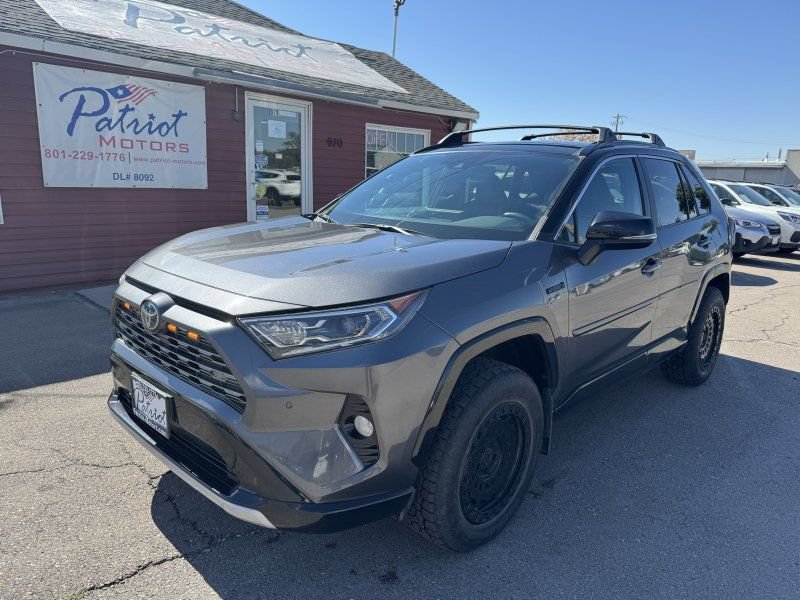Used 2021 Toyota RAV4 XSE AWD/4WD image 1