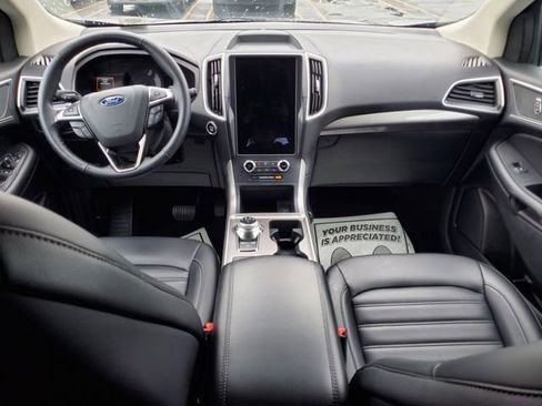 Used 2024 Ford Edge SEL w/ Convenience Package image 7