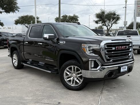 Used 2019 GMC Sierra 1500 SLT image 2