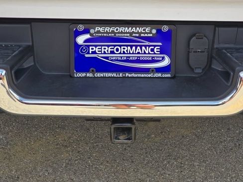 Used 2024 RAM 1500 Laramie AWD/4WD image 24
