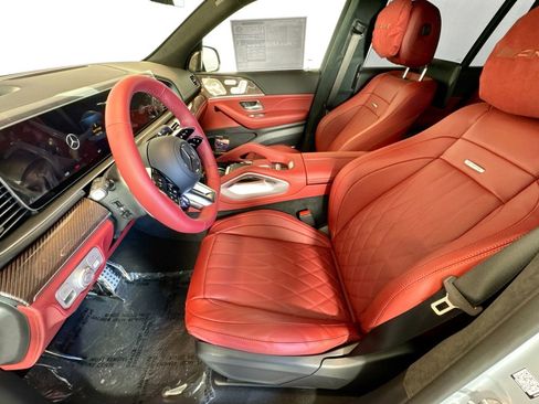 New 2026 Mercedes-Benz GLS 63 AMG 4MATIC image 18