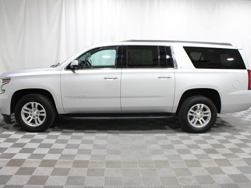 Used 2020 Chevrolet Suburban LT AWD/4WD image 35