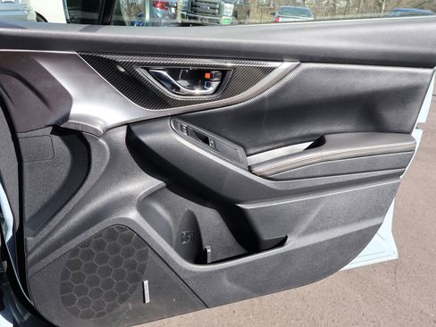 Used 2019 Subaru Crosstrek 2.0i Limited w/ Moonroof Package w/Navigation image 11