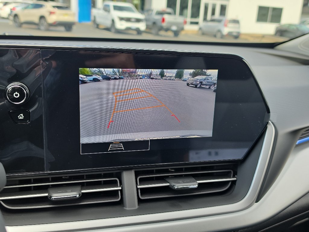 New 2026 Chevrolet Trax LS w/ LS Convenience Package FWD image 28