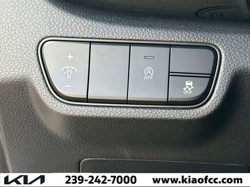 New 2026 Kia Seltos S image 30