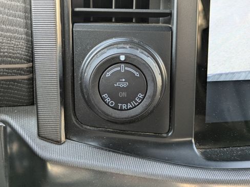 Used 2021 Ford F150 Platinum w/ Equipment Group 701A High AWD/4WD image 29