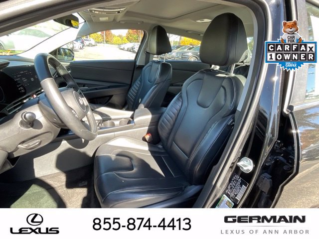 Used 2025 Hyundai Elantra Limited FWD image 12
