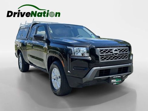 Used 2023 Nissan Frontier SV w/ Technology Package RWD image 3