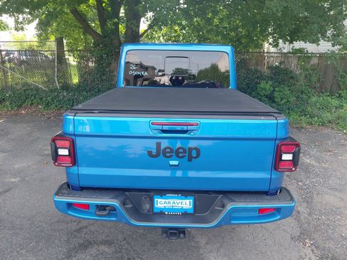 Used 2022 Jeep Gladiator Overland AWD/4WD image 32