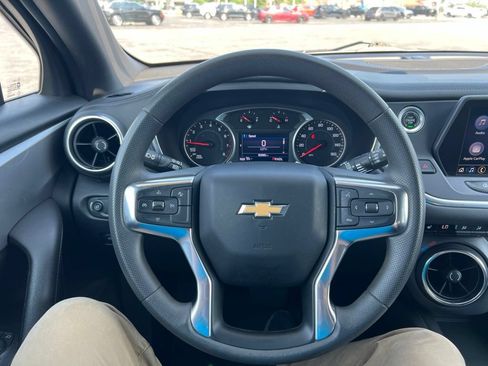 Used 2022 Chevrolet Blazer LT FWD image 13