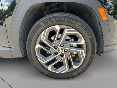 Used 2025 Hyundai Tucson Limited AWD/4WD image 7