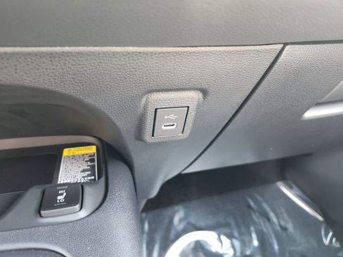 Used 2026 Toyota Corolla XSE FWD image 12