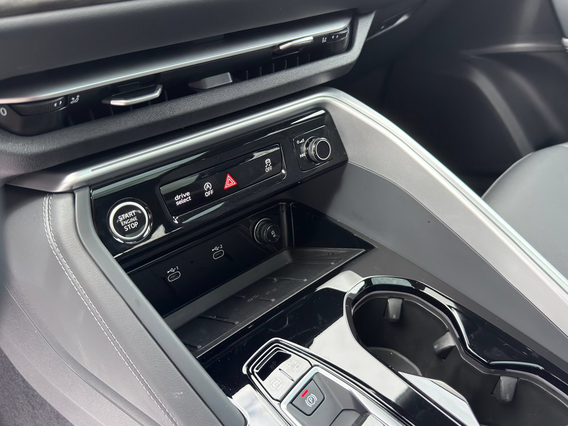 Certified 2025 Audi Q5 Premium w/ Premium Plus AWD/4WD image 14