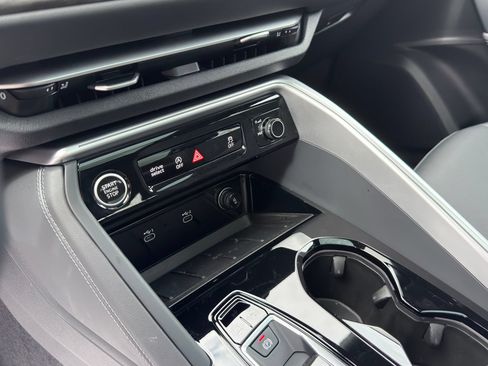 Certified 2025 Audi Q5 Premium w/ Premium Plus AWD/4WD image 14