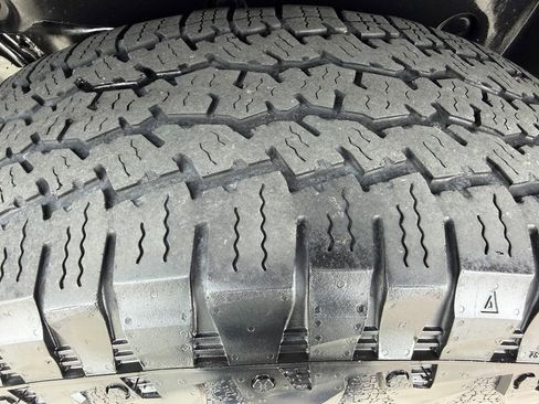 Used 2024 Jeep Wrangler Unlimited Sport AWD/4WD image 12