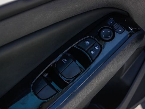 New 2025 Nissan Altima 2.5 SR image 27