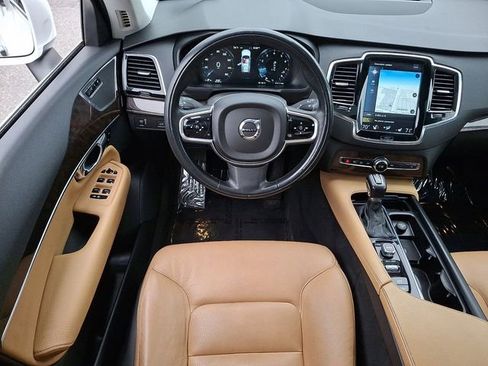 Used 2016 Volvo XC90 T6 Momentum AWD/4WD image 15