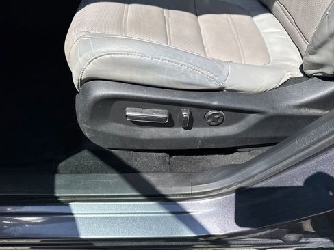 Used 2018 Honda CR-V EX-L image 31