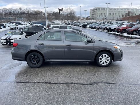 Used 2013 Toyota Corolla L image 7