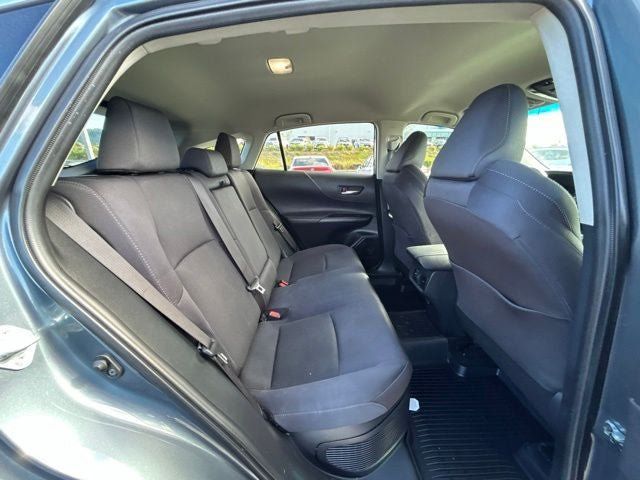 Used 2022 Toyota Venza LE AWD/4WD image 13