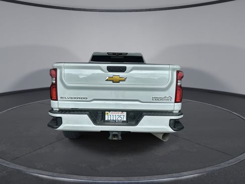 Used 2022 Chevrolet Silverado 2500 High Country w/ Z71 Off-Road Package image 7