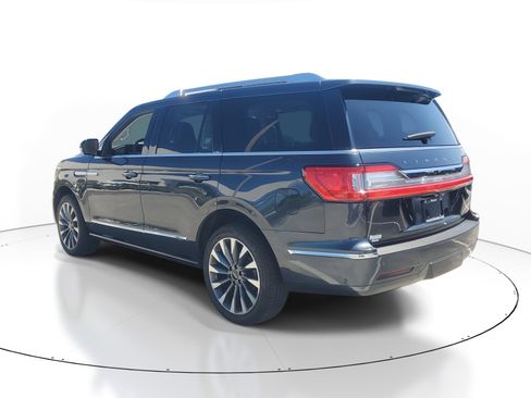 Used 2021 Lincoln Navigator Reserve w/ Luxury Package AWD/4WD image 4