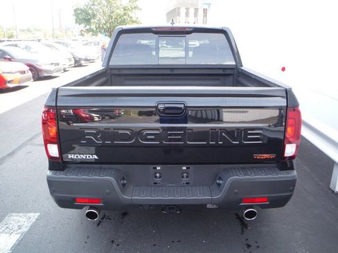 Used 2024 Honda Ridgeline TrailSport image 9