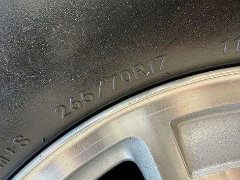 Used 2009 Chevrolet Avalanche LT RWD image 25