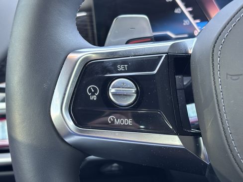 Certified 2025 BMW 750e xDrive w/ Executive Package AWD/4WD image 19