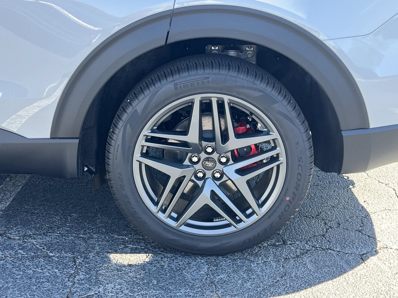 New 2026 Ford Explorer ST-Line w/ ST-Line Street Pack RWD image 28