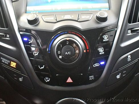 Used 2016 Hyundai Veloster Turbo image 33