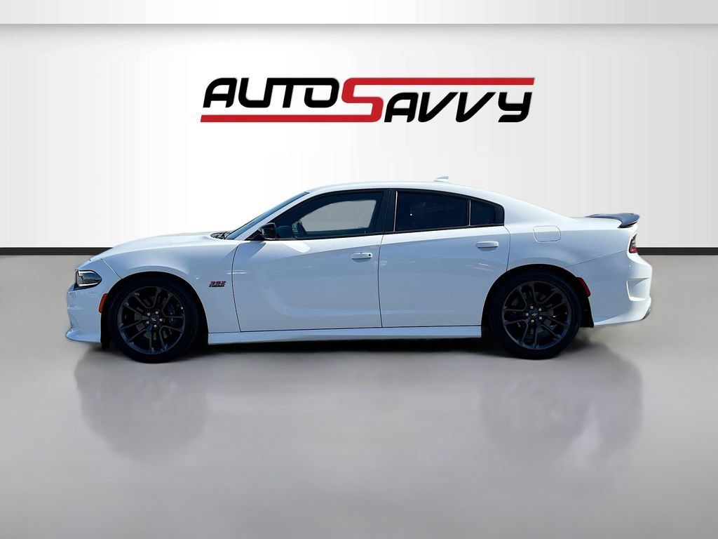 Used 2023 Dodge Charger Scat Pack w/ Navigation & Travel Group RWD image 4