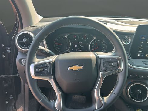 Used 2024 Chevrolet Blazer LT w/ Sound & Technology Package AWD/4WD image 11